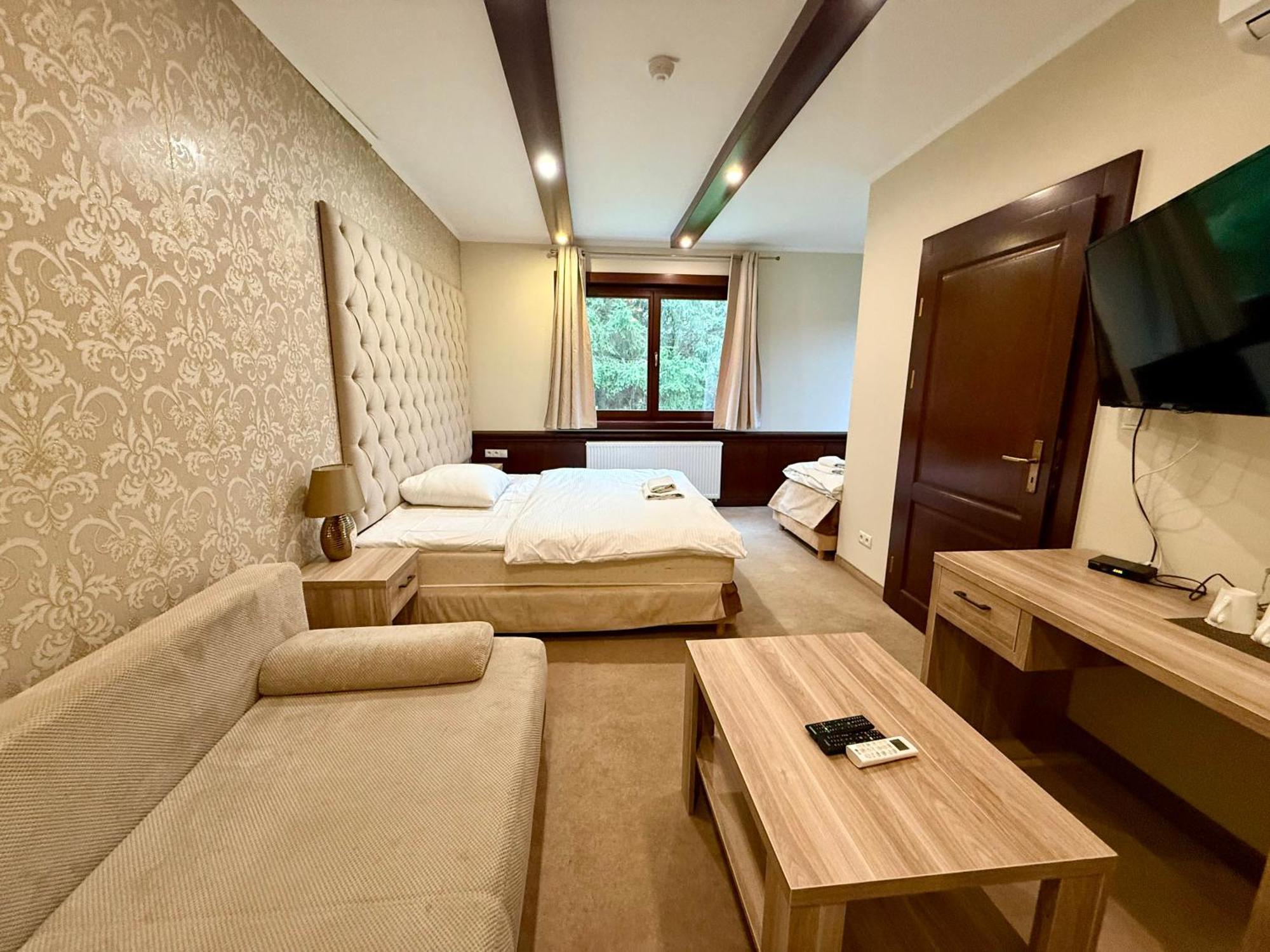 Euro HotelS Zielona Góra Buitenkant foto